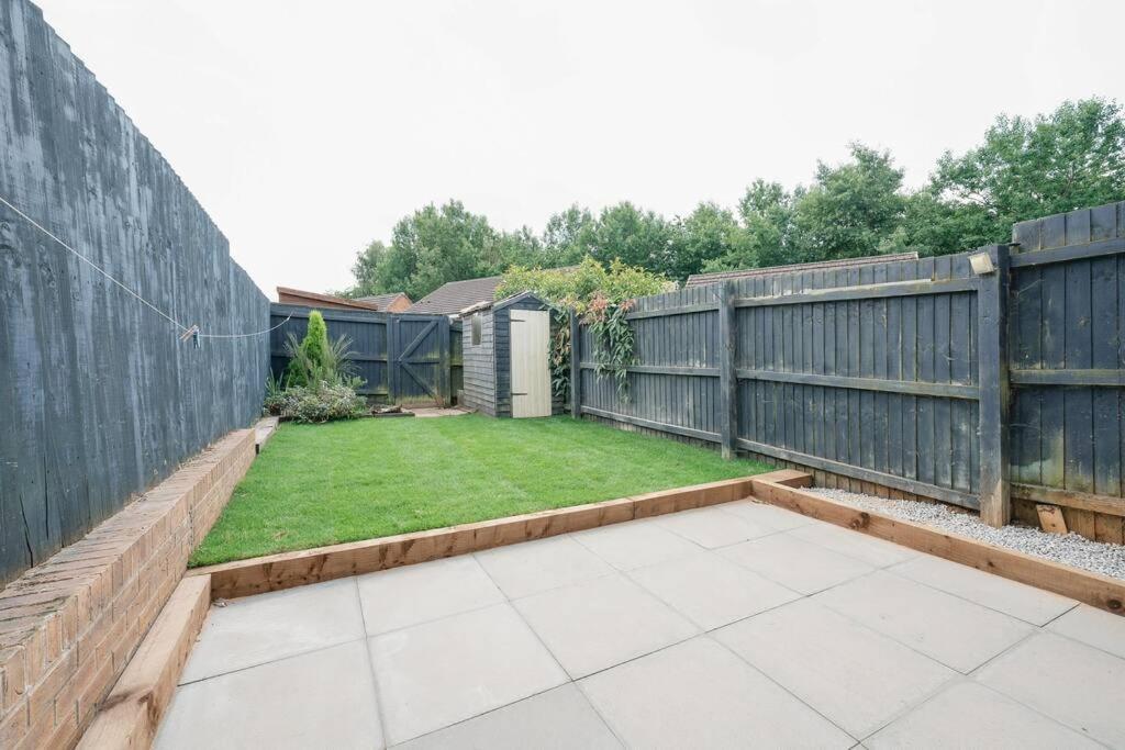 Stylish 2-Bed Home - For Company Contractor And Leisure Stays - Nec, Airport, Hs2, Contractors, Resort World Birmingham Exterior photo